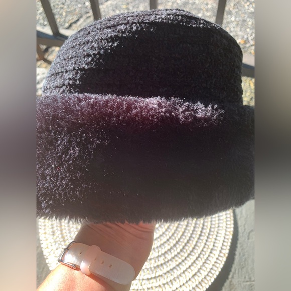 Like New! Vintage Betmar New York Black Cossack Woven Faux Fur Winter Hat - Picture 3 of 11